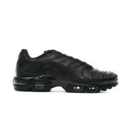 Buty do chodzenia męskie Nike Air Max Plus. Czarne buty sportowe na co dzień męskie Nike, z materiału, bez zapięcia, trekkingowe, nike air max. Za 749.99 zł.