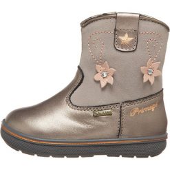 Skórzane botki w kolorze szarobrązowym. Brązowe botki dziewczęce Primigi, z aplikacjami, z gore-texu, bez ramiączek. W wyprzedaży za 175.95 zł.