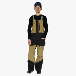 Spodnie narciarskie męskie Swedemount Freeride Bib Pants wodoodporne. Białe spodnie materiałowe męskie SWEDEMOUNT, bez wzorów, sportowe. Za 899.99 zł.
