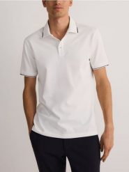 Koszulka polo regular fit - złamana biel. Koszulki polo męskie Reserved, l, bez wzorów, z bawełny, bez ramiączek. Za 89.99 zł.