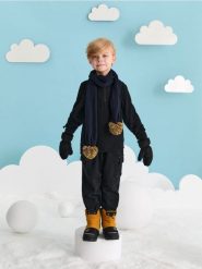 Szalik z pomponami - granatowy. Niebieskie szaliki dziecięce Sinsay, z materiału, bez ramiączek. Za 15.99 zł.
