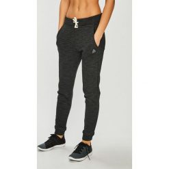 Reebok - Spodnie. Szare spodnie sportowe damskie Reebok, s, z bawełny. W wyprzedaży za 159.90 zł.