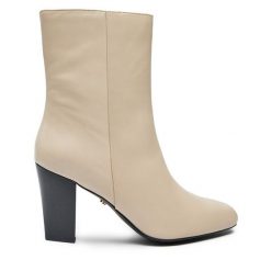 Botki GINO ROSSI. Botki damskie Gino Rossi, bez obcasa, na słupku, bez zapięcia. Za 379.99 zł.