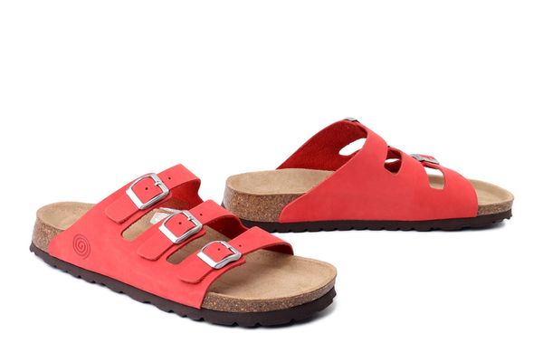 DR. BRINKMANN 701004-04 rot, klapki damskie. Czerwone klapki damskie Dr. Brinkmann, bez wzorów, ze skóry, bez obcasa. Za 269.90 zł.