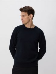 Sweter z bawełną - czarny. Czarne swetry męskie Reserved, l, bez wzorów, z bawełny, bez kołnierzyka. Za 139.99 zł.