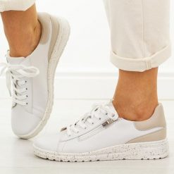 Białe skórzane półbuty damskie Potocki 19402. Białe półbuty damskie POTOCKI, bez wzorów, z jeansu, casualowe, bez obcasa, na płaskiej podeszwie. Za 239.00 zł.