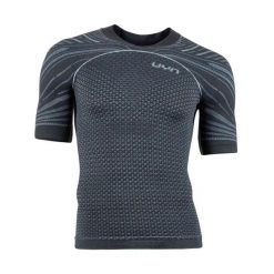 Koszulka sportowa męska UYN Running Coolboost Sh Sl z krótkim rękawem. Szare t-shirty sportowe męskie UYN, m, z materiału, bez ramiączek, na fitness i siłownię. Za 339.00 zł.