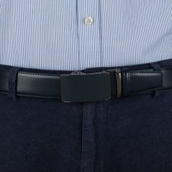 Pasek męski skórzany 3,5 cm klamra automatyczna Beltimore granatowy 03-582 : Kolory - granatowy, Rozmiar pasków - r.110-125 cm. Niebieskie paski męskie bez wzorów, ze skóry, wizytowe. Za 64.99 zł.