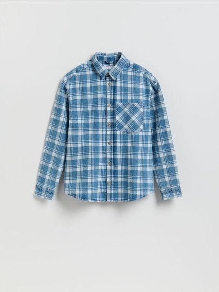 Jeansowa koszula regular fit - niebieski. Niebieskie koszule męskie Reserved, l, bez wzorów, z bawełny, bez kołnierzyka, bez ramiączek. Za 149.99 zł.