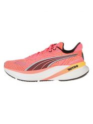 Puma Buty "Magnify NITRO 2" w kolorze czerwonym do biegania rozmiar: 38,5. Czerwone obuwie do biegania damskie Puma. Za 289.88 zł.
