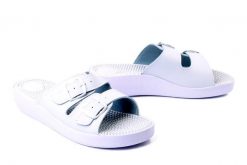SANITAL FLEX KF-02 white, klapki damskie. Białe klapki damskie Sanital Flex, bez wzorów, bez obcasa, na koturnie. Za 80.74 zł.