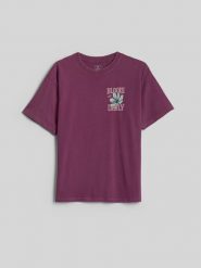 4F T-shirt loose z nadrukiem dziewczęcy - fioletowy 134/140 (8-10 lat). Fioletowe koszulki dziewczęce 4f, bez wzorów, bez ramiączek. Za 59.99 zł.
