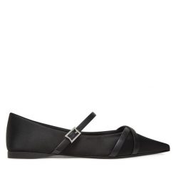 Półbuty Max Mara. Czarne półbuty damskie Max Mara, bez wzorów, bez obcasa, na płaskiej podeszwie. Za 1,369.00 zł.