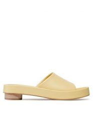 Gino Rossi Klapki 22SS17 Żółty. Żółte klapki damskie Gino Rossi, bez wzorów, ze skóry, bez obcasa. Za 299.99 zł.