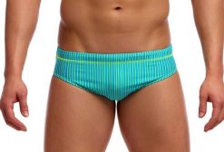 Kąpielówki męskie Funky Trunks Grapetize - slipy. Kąpielówki męskie FUNKY TRUNKS, l, bez wzorów, z materiału, na fitness i siłownię. Za 139.00 zł.