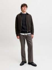 Jack & Jones Sweter w kolorze czarnym rozmiar: S. Czarne swetry męskie Jack & Jones, s, bez wzorów, z bawełny, bez kołnierzyka. Za 104.95 zł.