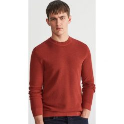 Sweter - Czerwony. Czerwone swetry klasyczne damskie Reserved, m, bez kołnierzyka. Za 49.99 zł.