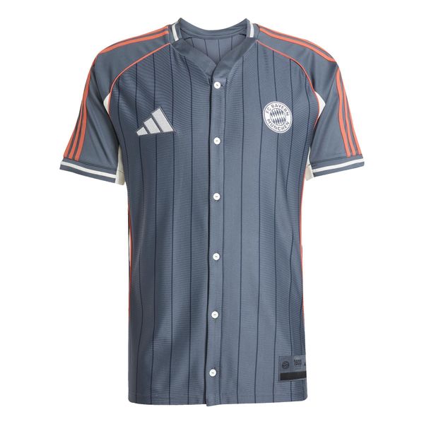 Koszulka kibica baseballowego US Bayern Monachium 2025/26. Szare t-shirty sportowe męskie Adidas, m, z materiału, bez ramiączek, na fitness i siłownię. Za 259.50 zł.