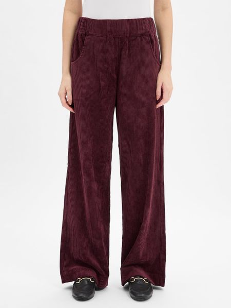 Marie Lund spodnie materiałowe Kobiety lila, 38. Spodnie materiałowe damskie Marie Lund, bez wzorów, z materiału, klasyczne. Za 349.95 zł.