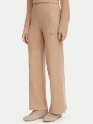 Guess Spodnie dzianinowe O6BB01 Z1147 Brązowy Regular Fit. Brązowe spodnie materiałowe damskie Guess, z aplikacjami, z dzianiny. Za 344.99 zł.