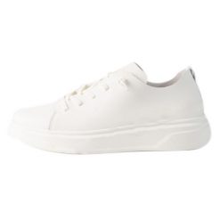 Buty William Martin Leeds białe - lekkie trampki outdoor. Białe buty trekkingowe męskie Trespass, z gumy, bez zapięcia, outdoorowe. Za 380.99 zł.