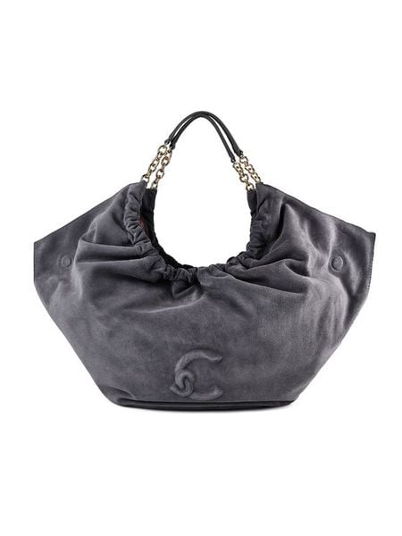 Coccinelle Torebka U5F Coccinellesmash Suede Bim E1 U5F 11 01 01 Szary. Szare torebki klasyczne damskie Coccinelle, bez wzorów, ze skóry, bez dodatków. Za 2,149.00 zł.