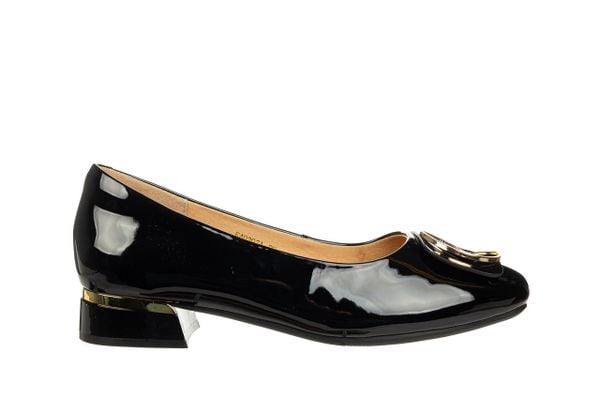 Półbuty Loretta Vitale E40305A Black 514250, Czarny, Skóra lakierowana - 41. Czarne półbuty damskie Loretta Vitale, bez wzorów, z lakierowanej skóry, eleganckie, bez obcasa, na obcasie. W wyprzedaży za 242.10 zł.