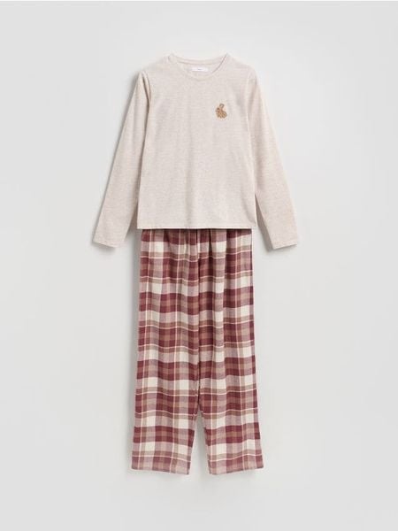 Dwuczęściowa piżama z haftem - różowy. Czerwone piżamy damskie Reserved, l, bez wzorów, z bawełny, bez ramiączek. W wyprzedaży za 109.99 zł.