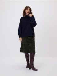 Sweter z wełną - granatowy. Niebieskie swetry klasyczne damskie Reserved, l, z dzianiny, bez kołnierzyka. Za 149.99 zł.