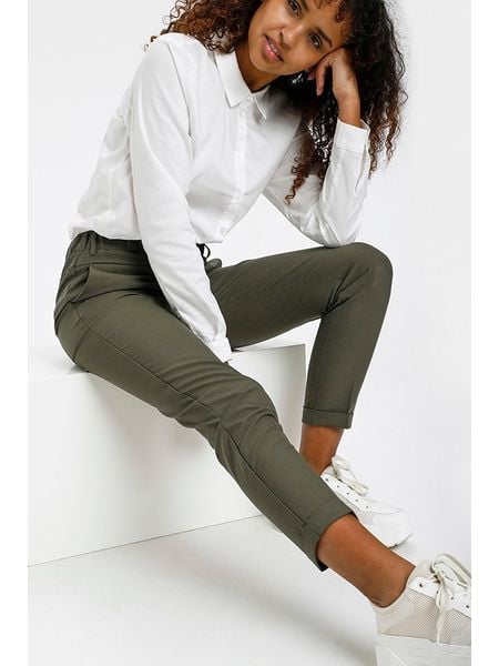 Kaffe Spodnie w kolorze khaki rozmiar: 42. Brązowe spodnie materiałowe damskie Kaffe, bez wzorów, z materiału. Za 162.45 zł.