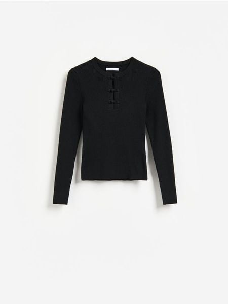 Sweter z domieszką wiskozy - czarny. Czarne swetry klasyczne damskie Reserved, l, z dzianiny, bez kołnierzyka. Za 109.99 zł.