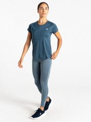 Dare 2b Koszulka sportowa "Corral Tee" w kolorze granatowym rozmiar: 34. Niebieskie bluzki sportowe damskie Dare 2b, bez wzorów, z materiału, bez ramiączek. Za 61.46 zł.
