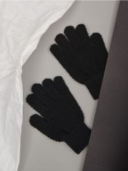 Rękawiczki - czarny. Czarne rękawiczki męskie Sinsay, bez wzorów, z dzianiny. Za 15.99 zł.