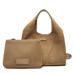 Torebka Gianni Chiarini. Zielone torebki klasyczne damskie Gianni Chiarini, bez wzorów, bez dodatków. Za 979.99 zł.