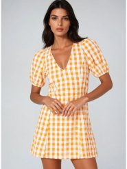 Monki Sukienka w kolorze pomarańczowo-białym rozmiar: 40. Białe sukienki damskie Monki, bez wzorów, z bawełny, bez kołnierzyka, bez ramiączek, mini. Za 43.99 zł.