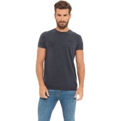T-shirt w kolorze ciemnoniebieskim. Niebieskie t-shirty męskie Lonsdale, Kangol, Crosshatch, m, bez wzorów, z bawełny, bez kołnierzyka. W wyprzedaży za 49.95 zł.