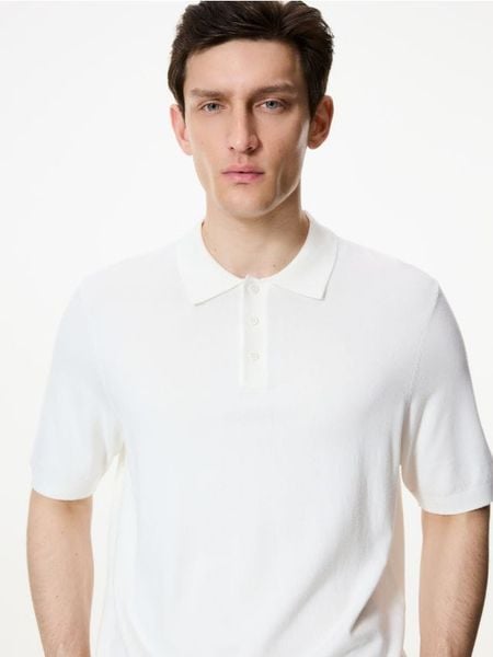 Sweter polo z wiskozą - biały. Białe swetry męskie Reserved, l, bez wzorów, z dzianiny, bez kołnierzyka. Za 99.99 zł.