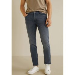 Mango Man - Jeansy Jan. Szare jeansy męskie Mango Man. W wyprzedaży za 69.90 zł.