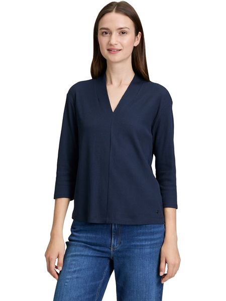 BETTY & CO Bluzka w kolorze granatowym rozmiar: M. Niebieskie bluzki damskie Betty & Co., m, bez wzorów, bez kołnierzyka, bez ramiączek. Za 119.95 zł.