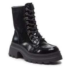 Trapery DeeZee. Czarne trapery damskie DeeZee, bez obcasa. Za 229.99 zł.