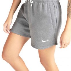Damskie Spodenki Dresowe Park 20. Szare szorty damskie Nike, bez wzorów, z dresówki. Za 136.99 zł.