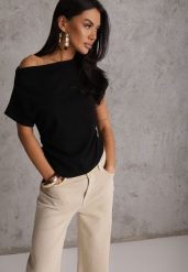 Czarny T-shirt z Bawełny z Dekoltem Łódką i Drapowaniem w Pasie Savalira. Czarne t-shirty damskie Renee, m, bez wzorów, z bawełny, bez kołnierzyka. Za 54.99 zł.