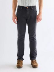 MESKIE SPODNIE WRANGLER GREENSBORO DARK NAVY 112378954. Niebieskie spodnie materiałowe męskie Wrangler, bez wzorów, z jeansu. Za 179.99 zł.