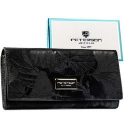 Duży portfel damski ze skóry naturalnej i ekologicznej w czarnym kolorze Peterson PTN PS401-MLF. Czarne portfele damskie Peterson, z aplikacjami, ze skóry. Za 109.99 zł.