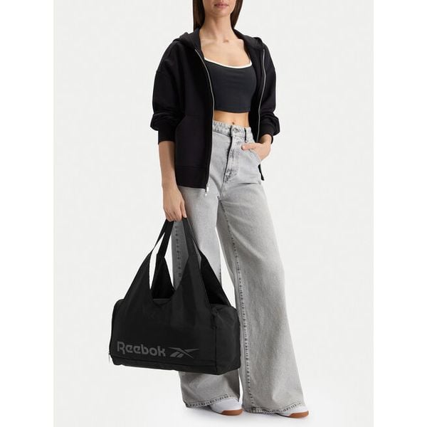 Torba Reebok. Czarne torebki klasyczne damskie Reebok, bez wzorów, bez dodatków. Za 99.99 zł.