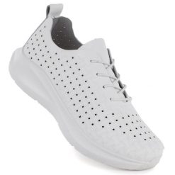 Półbuty sportowe damskie na platformie biały NEWS 209. Białe półbuty damskie NEWS, bez wzorów, ze skóry ekologicznej, sportowe, bez obcasa, na platformie. Za 119.99 zł.