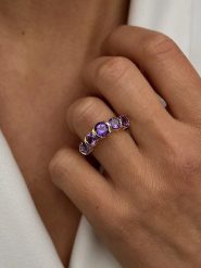 Les Petites Précieuses Pozłacany pierścionek z ametystem rozmiar: 60. Różowe pierścionki damskie Les Petites Précieuses, z ametystem, pozłacane. Za 300.21 zł.