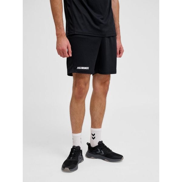 Szorty Hummel Multi PL. Czarne szorty męskie HUMMEL, bez wzorów, sportowe. Za 138.00 zł.