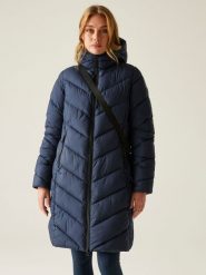 Regatta Płaszcz pikowany "Anita" w kolorze granatowym rozmiar: 40. Niebieskie płaszcze damskie Regatta, bez wzorów. Za 248.58 zł.