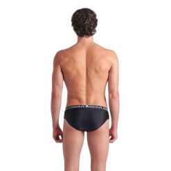 Kąpielówki Arena Elastic Logo. Czarne kąpielówki męskie Arena, m, bez wzorów, do pływania. Za 223.50 zł.